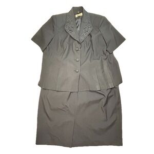 Morgan Miller Women's Charcoal Skirt Suit Set Embroidered Lapel Short Sleeve 22W